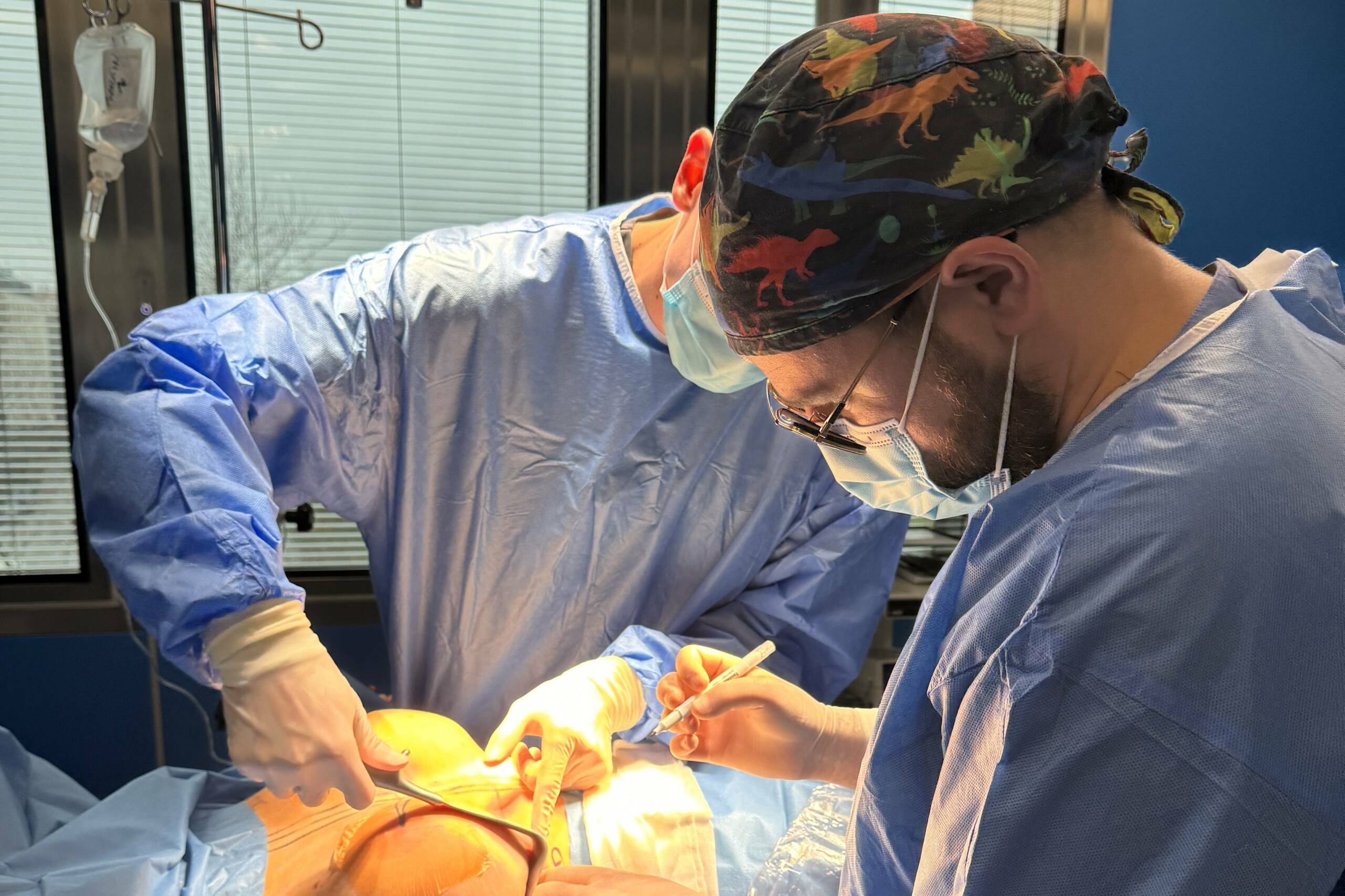 Powiększenie piersi implantami wrocław